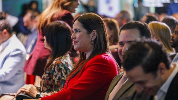 Subdirectora Planificación asiste entrega Galardón AIRD 2025